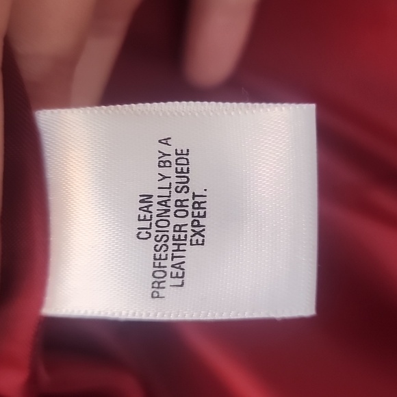 Covington Red Leather Jacket - Picture 11 of 11